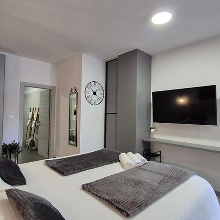 Ferienwohnung Cave With Free Parking Pula Exterior foto
