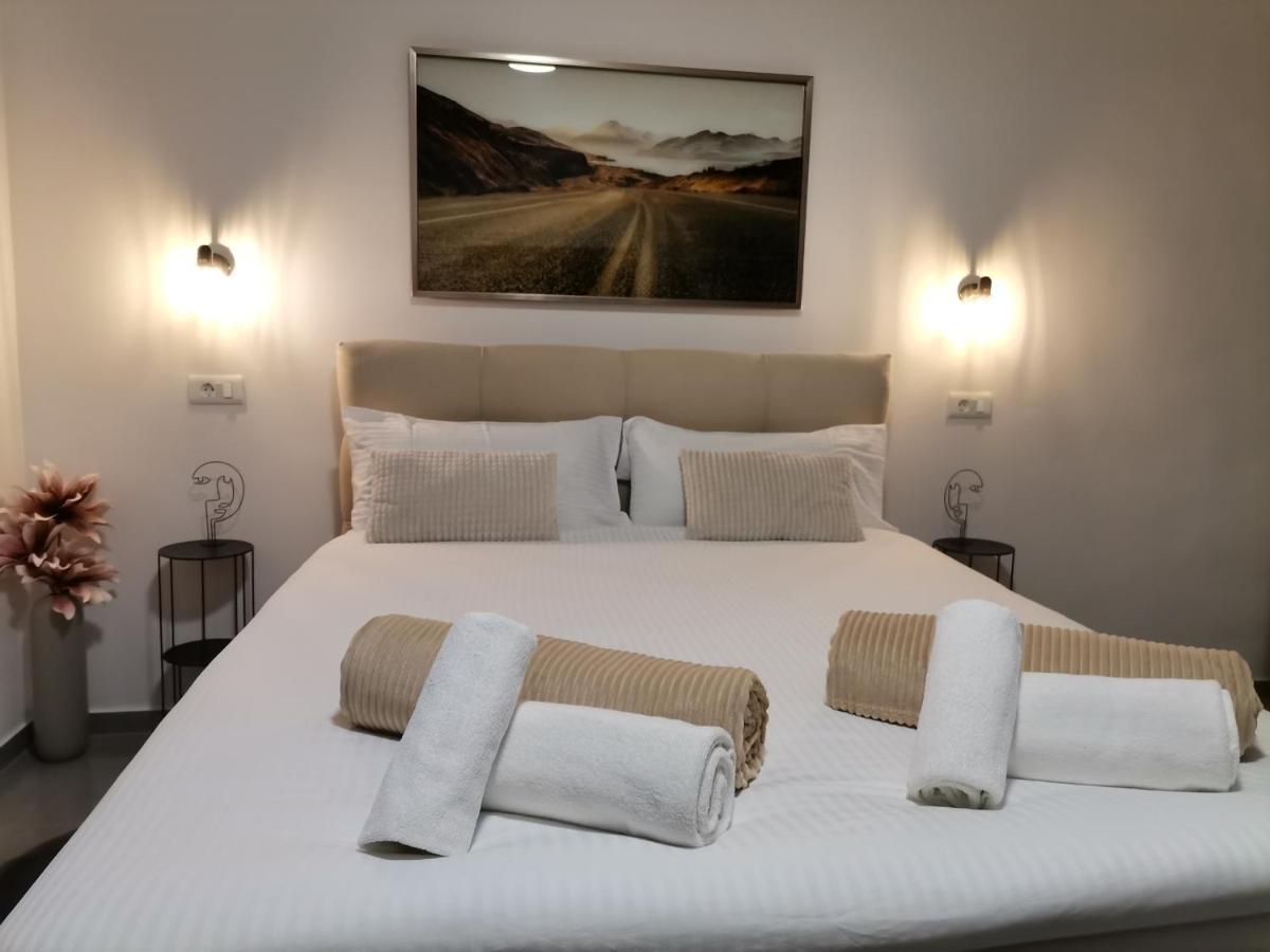 Ferienwohnung Cave With Free Parking Pula Exterior foto